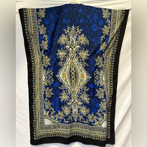 NWOT - Beautiful Kaftan with Ruching and Center Ribbon Tie - OS - Picture 4 of 5